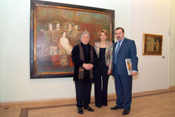 MERSAD BERBER at an exhibit in the Moscow Museum of Modern Art in Petrovka Street with collectioners in March this year