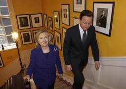 Hillary Clinton i David Cameron (Reuters)