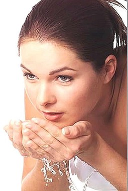 Osnovna higijena najbolje je rješenje za masnu kožu