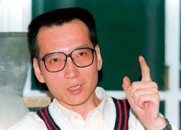 LIU XIABO 54-godišnji aktivist osuđen zbog zalaganja za demokratizaciju Kine