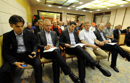 Arsen Bauk, Ranko Ostojić, Branko Grčić, Mirando Mrsić, Rajko Ostojić i Neven Mimica (Foto: Tino Juric/PIXSELL )