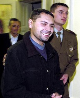 Zadnji čin drame, koja je počela njegovim izlaskom iz 16-mjesečnog pritvora, dogodio se prošli tjedan, kada je Kutle svom kumu Vinku Grubišiću oduzeo kontrolu nad Jadran filmom.