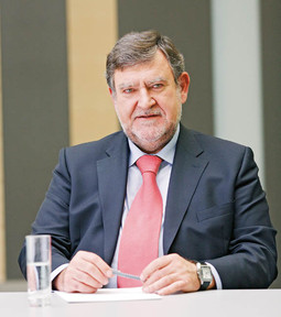 HERBERT STEPIC, čelnik austrijske Raiffeisen banke, glavni je zagovornik europske pomoći državama istočne Europe