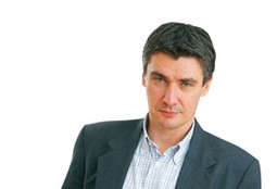 MILANOVIĆEVI današnji kritičari kao i Ivica Račan 2005. podržavali su inicijativu Stipe Mesića da se dijaspori ukine pravo glasovanja