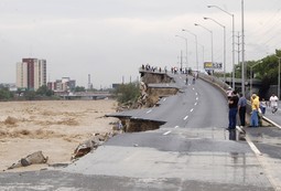 Uragan Alex poharao je Monterrey (Foto: Reuters)