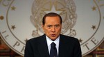 Berlusconi poziva Italiju da pomogne Napulju