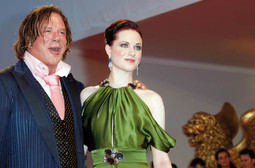 Filmski otac i kći-Evan Rachel Wood u filmu 'Hrvač' glumi Rourkeovu kćer, a u javnosti je poznata kao djevojka pjevača Marilyna Mansona