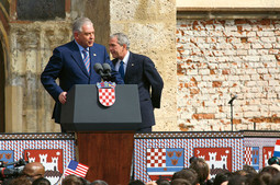 MARKOV TRG Ceremoniji za građanstvo prethodili su iznimno važni razgovori predsjednika Busha i premijera Sanadera