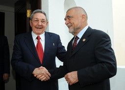 KUBANSKI KOLEGA S kubanskim predsjednikom Raúlom
Castrom susreo se u Egiptu