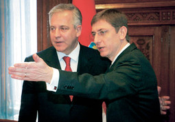 SANADER s mađarskim kolegom Ferencom Gyurcsányem dogovara zamjenu dionica Ine i MOL-a