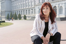 Ilirjana Shehu bila je članica Hrvatskih nezavisnih demokrata Stjepana Mesića sredinom 90-ih, a uz njegovu preporuku preuzela je predstavništvo HGK u Prištini