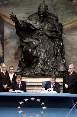 Europski državnici potpisali su prošlog petka novi europski ustav u Palazzo degli Conservatori u Rimu
