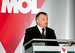 ZSOLT HERNÁDI, glavni izvršni direktor mađarskog MOL-a; na budimpeštanskoj burzi se spekulira da će MOL u konačnici prepustiti OMV-u Inu, u zamjenu za OMVovo povlačenje iz vlasničke strukture MOL-a