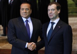 Talijanski premijer Silvio Berlusconi i ruski predsjednik Dimitrij Medvjedev