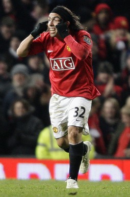 Pogotkom Carlosa Teveza Manchester United prekinuo je niz Stoke Cityja, koji nije izgubio kod kuće šest prvenstvenih utakmica