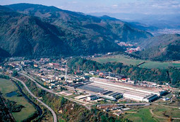 ŽELJEZARA PODBREZOVÁ osnovana je u 16. stoljeću u podnožju niskih Tatra i smatra se najstarijom željezarom u srednjoj Europi