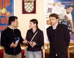 U konstruktivnoj raspravi aktivno su sudjelovali okupljeni predstavnici fakulteta Sveučilišta u Splitu i predstavnici medija.