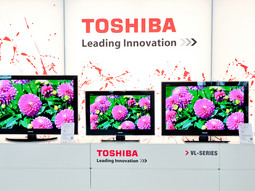 Toshiba je posebnu pozornost posvetila 3D televizorima