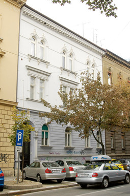 HATZOVA 1 - čitava zgrada u središtu Zagreba