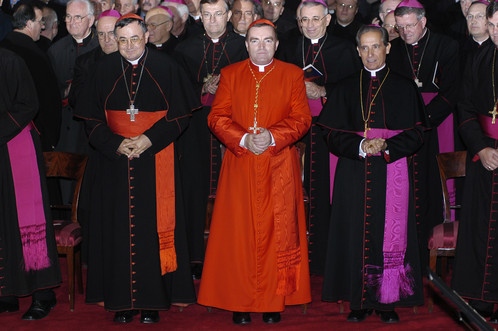 Kardinal Josip Bozanić (crvena halja u sredini)