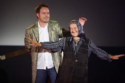 Robert Knjaz i baka Slavica