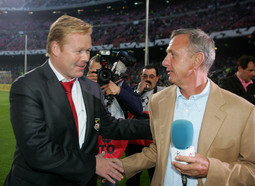 Johan Cruyff (desno)