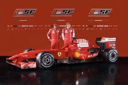 Ferrarijevi piloti novog bolifa F60, Felipe Massa i Kimi Raikkonen