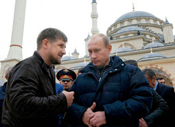 RAMZAN KADIROV,čečenski proruski predsjednik kojega su sumnjičili da je naručio ubojstvo, na snimci s Vladimirom  Putinom