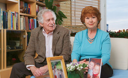 Ana Žube, na slici s četvrtim suprugom Stanislavom Feldmanom, objavila je u tjedniku Vikend, pod egidom 'Život piše romane', više od 1500 ljubavnih priča