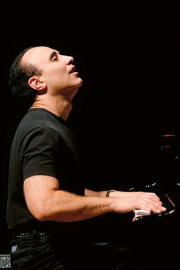 Michel Camilo najviše voli nastupati kao solo pijanisr
