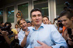 HUMILIATING FOR MILANOVIC The infuriated crowd, which also included actor Vili Matula, jeered SDP president Zoran Milanovic with cries of 'liar, lair!'
