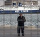 Val prosvjeda u grčkom javnom sektoru ne jenjava ni u tjednu kojeg ekonomski analitirači nazivaju ključnim za gospodarsku sudbinu te zemlje. Sindikati lučkih radnika bliskih Komunističkom radničkom pokretu blokirali su prošlog tjedna promet u luci Pirej (Reuters)