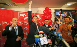 NEJASAN POLOŽAJ Iako je Ljubo Jurčić bio SDP-ov kandidat za premijera, nije izabran za čelnika Glavnog odbora SDP-a, a nagađa se da će odbiti članstvo u Središnjem savjetu SDP-a