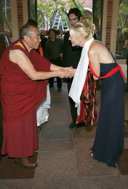 Sharon Stone postala je budistica, a s Dalaj Lamom upoznao ju je Richard Gere