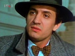 U SERIJI 'PUTOVANJE U
VUČJAK' Gračić je glumio 1986. netom nakon završetka Akademije dramskih umjetnosti, a partner mu je bio Rade Šerbedžija