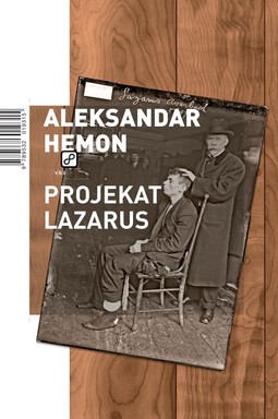 Roman 'Projekat Lazarus', objavljen u izdanju VBZ-a, tiskano
je 20-ak fotografija, a među njima
12 Velibora Božovića snimljenih na
zajedničkom istraživanju po istočnoj
Europi