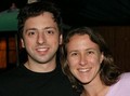 Anne Wojcicki: upoznala je suosnivača Googla Sergeya Brina kad je došao kod njezine sestre iznajmiti garažu. Tada još Google nije niti postojao, a danas je ova 33-godišnja žena koja je diplomirala na Yaleu, pokrenula vlastitu tvrtku u koju je suprug uložio par milijardi Google novca
