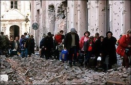 Vukovarci nakon pada grada (Wikipedia)