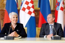 SASTANAK U MOSKVI
Premijerka Jadranka
Kosor s ruskim premijerom Vladimirom Putinom na
prošlotjednom hrvatskoruskom
susretu u Moskvi na kojem je potpisan
ugovor o Južnom toku