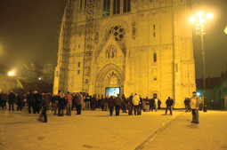 NOVA RASVJETA portala zagrebačke katedrale za polnoćku nije radila