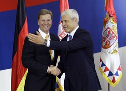 Guido Westerwelle i Boris Tadić (Reuters)