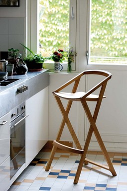 Barski stolac 7 koji je dizajnirala GRUPA za tvrtku Artisan