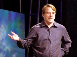 Mladi Finac Linus Torvalds srušit će Billa Gatesa