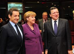 Nicolas Sarkozy, Angela Merkel i Jose Manuel Barroso (Foto: European Commission)