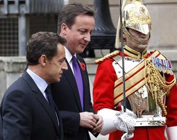 SUSRET U LONDONU
Francuski predsjednik
Nicolas Sarkozy i britanski premijer David Cameron
razgovarali su prošli tjedan u Londonu o jačanju vojnog saveza Francuske i Britanije