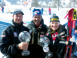 STEPHAN EBERHARTER osvojio je Svjetski kup u skijanju 2002. i 2003. godine a Renate Götschl osvojila je Svjetski kup 2000. godine; oboje je trenirao Walter Hubmann