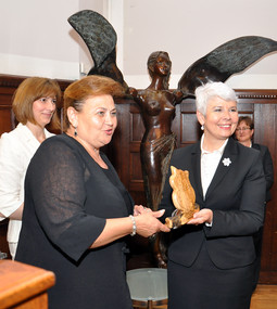 Premijerka Kosor uručila je nagrade najboljim poduzetnicama (Foto: Vlada RH)