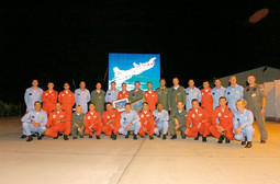 HRVATSKA AKROBATSKA SKUPINA 'Krila Oluje'  zajedno s francuskim i turskim pilotima prigodom održavanja zrakoplovnog mitinga 2006. u Rumunjskoj 