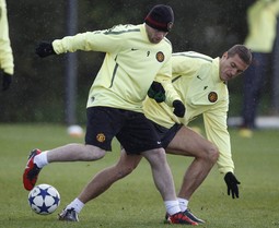 Wayne Rooney i Nemanja Vidić na treningu (Foto: Reuters)
