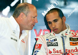 RON DENNIS, šef McLaren Mercedesa bio je impresioniran Hamiltonom još dok je ovaj bio devetogodišnji djeèak